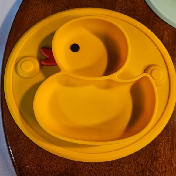 3 Non-Slip Divided Plate For Toddlers Food Grade Silicone - Picture 4 of 8